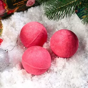 Новогодний подарочный набор косметики. бомбочки для ванны