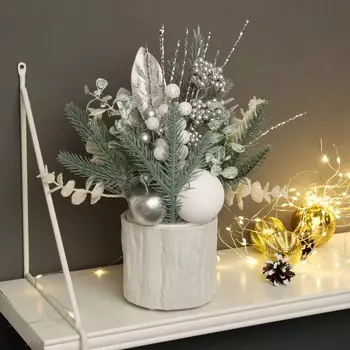 Новогодняя композиция на стол