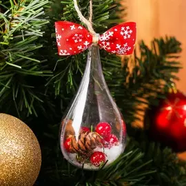 Новогодняя подвеска с природным декором