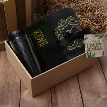 Новый год. символ года. змея. набор подарочный