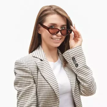 Очки солнцезащитные