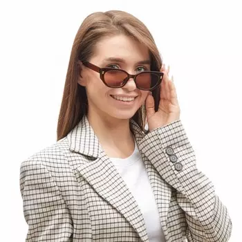 Очки солнцезащитные