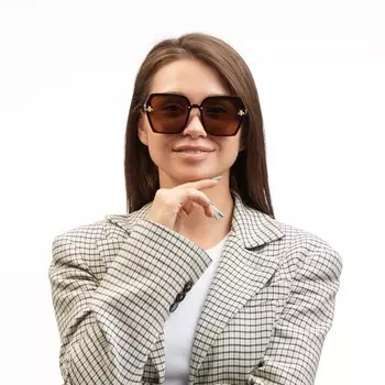 Очки солнцезащитные