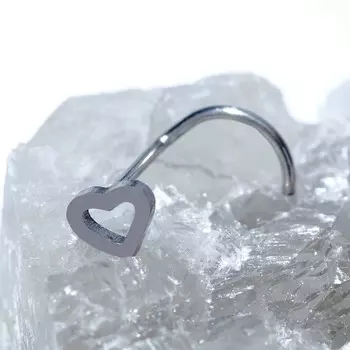 Пирсинг в нос (нострил)