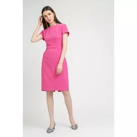 Платье приталенного кроя