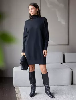 Платье вязаное