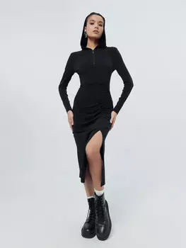 Платье женское черное с разрезом на ноге