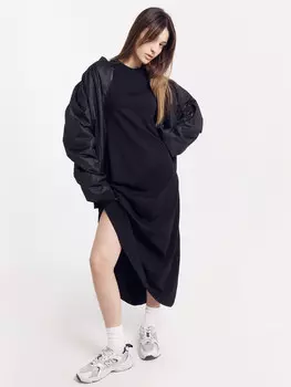 Платье женское в черном цвете