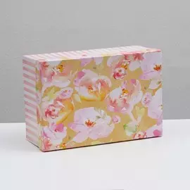 Подарочная коробка