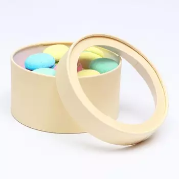 Подарочная коробка