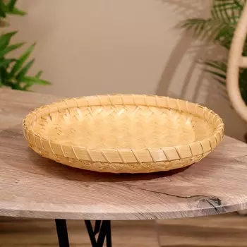 Поднос плетеный, из бамбука 30х30х2 см