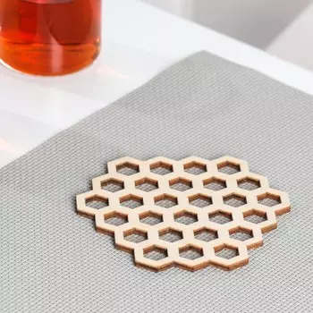 Подставка деревянная под горячее