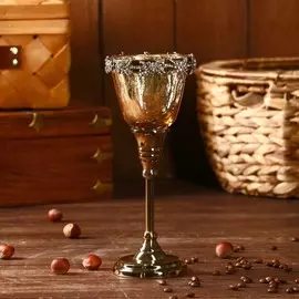 Подсвечник