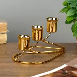 Металлический подсвечник на 3 свечи