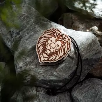 Подвеска автомобильная grand caratt лев, дерево, войлок, для пропитки аромамаслом