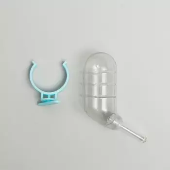 Поилка для грызунов, 60 мл, прозрачная с голубым креплением