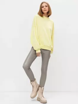 Прилегающие брюки серого цвета из экокожи