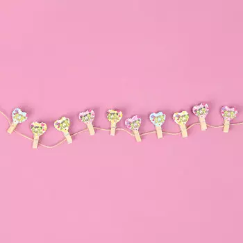 Прищепки декоративные с веревкой для подвеса