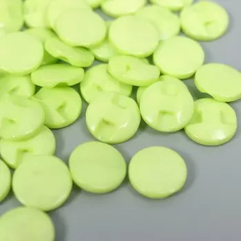 Пуговицы пластик на полуножке