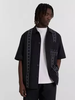 Рубашка мужская черная с принтом