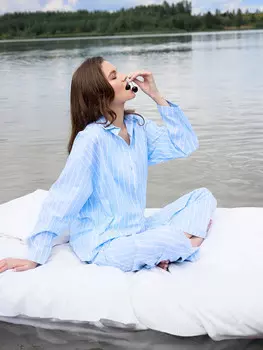 Рубашка женская в голубую полоску