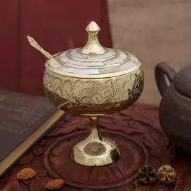 Сахарница с ложкой