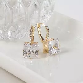 Серьги со стразами