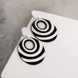 Серьги пластик