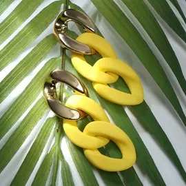 Серьги пластик