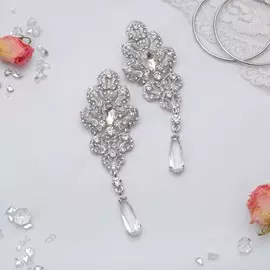 Серьги висячие со стразами