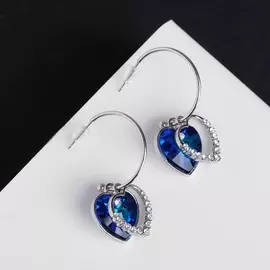 Серьги со стразами