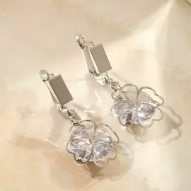 Серьги со стразами