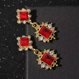 Серьги со стразами