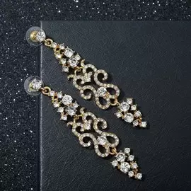 Серьги со стразами