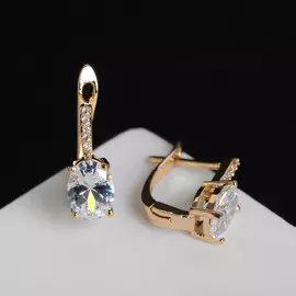 Серьги со стразами