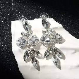 Серьги со стразами