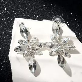 Серьги со стразами