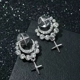 Серьги со стразами
