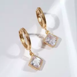 Серьги со стразами