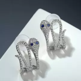 Серьги со стразами