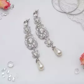 Серьги со стразами