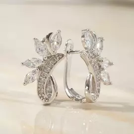 Серьги со стразами