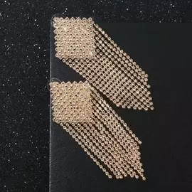 Серьги со стразами