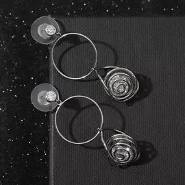 Серьги со стразами