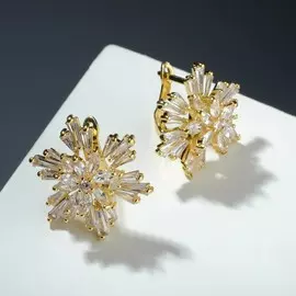 Серьги со стразами