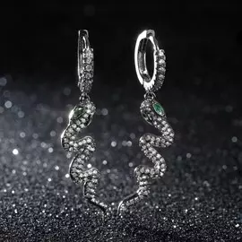 Серьги со стразами