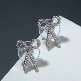Серьги со стразами