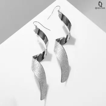 Серьги висячие со стразами