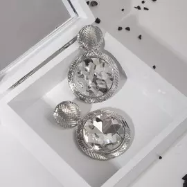 Серьги со стразами