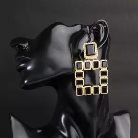 Серьги со стразами